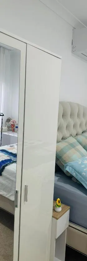 Premium Snooze Queen Bed Petite Room，位于卡洛琳温泉的酒店