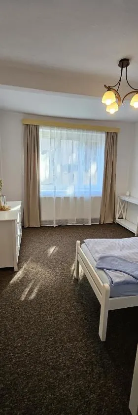 Rodinný apartmán U Kuby，位于齐德利纳河畔赫卢梅茨的酒店