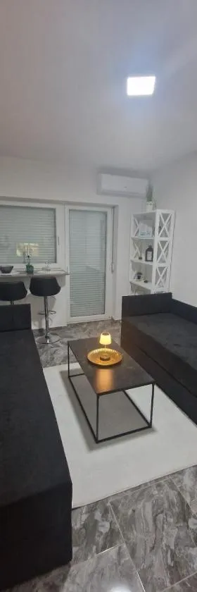 Apartman Katić，位于Odžak的酒店