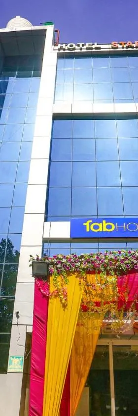 FabHotel Prime Star 17 - Nr Yashobhoomi Convention Centre，位于新德里的酒店