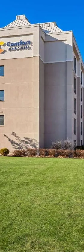 Comfort Inn & Suites Somerset - New Brunswick，位于萨默塞特的酒店