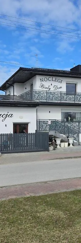 Bialy Dom，位于苏莱吉的酒店
