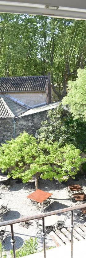 La Figuiere Fontaine de Vaucluse，位于方丹·德·沃克吕兹的酒店