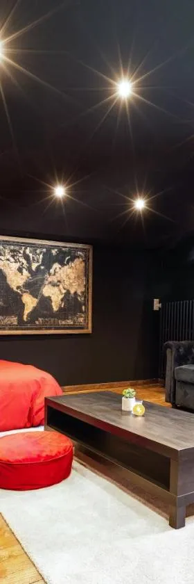 Loft 8 Chic et Cosy - WIFI - Arnage，位于阿纳齐的酒店