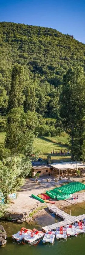Camping de la Base Nautique，位于塔恩河畔圣罗姆的酒店