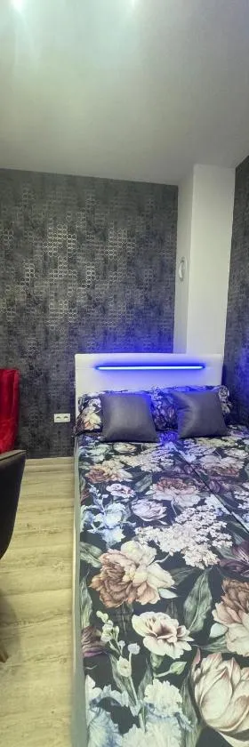 Apartman CITY CENTER 5，位于普里耶多尔的酒店