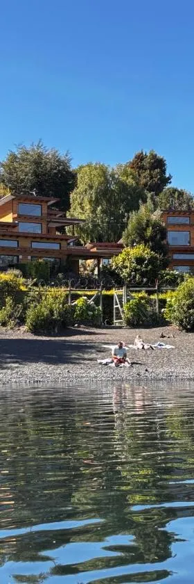 Cabañas El Roble Lican Ray，位于里坎雷的酒店