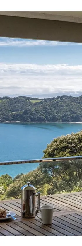 Piemelon Bay Views - Coast & Country，位于欧尼坦基的酒店
