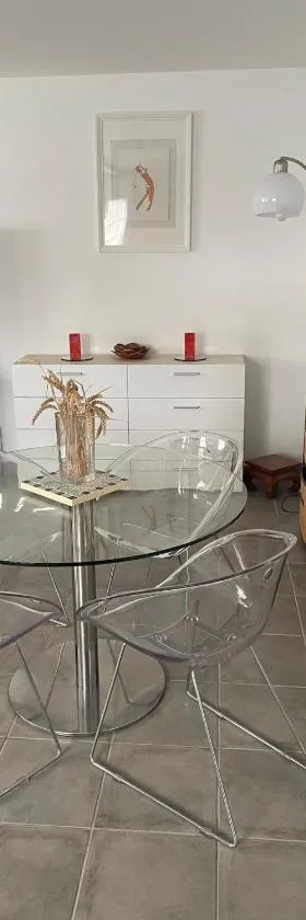 Maison agréable de 51 m2，位于Cuts的酒店
