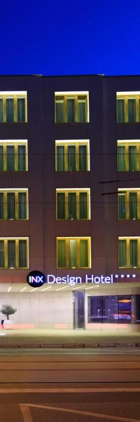 INX设计酒店，位于克拉科夫的酒店