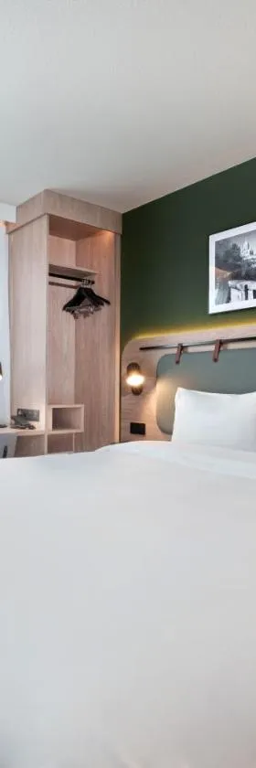勒布朗-梅尼尔基里亚德酒店，位于勒布朗-梅尼尔的酒店