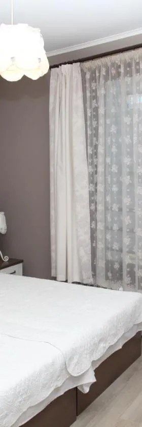 Apartment Retro 8，位于多布里奇的酒店