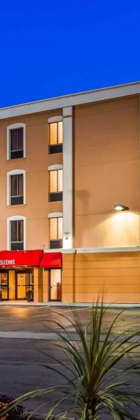 奥黑尔国际南贝斯特韦斯特PLUS酒店，位于Franklin Park的酒店