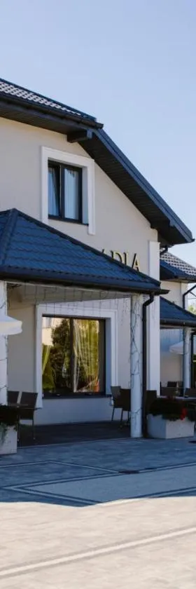 Zajazd Arkadia，位于谢米亚蒂切的酒店