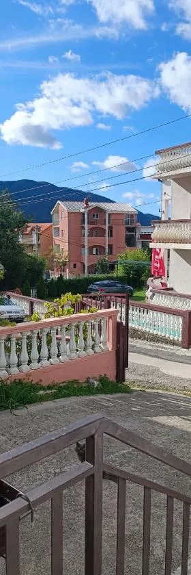 Drenovik，位于赫尔采格诺维的酒店
