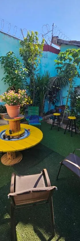 Casa 25 hostal santa ana，位于圣安娜的酒店