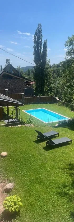 Apartamentos Chuandervera，位于Laspaúles的酒店