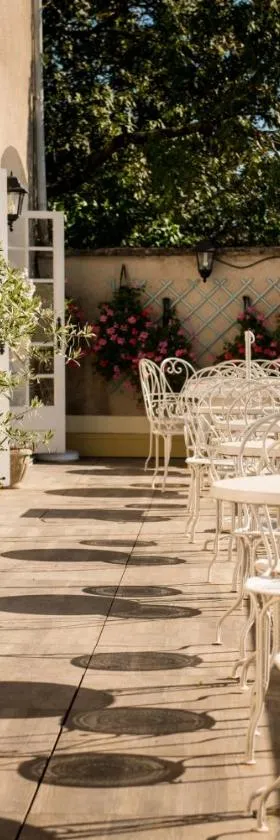 Hostellerie Bellevue，位于罗卡马杜尔的酒店