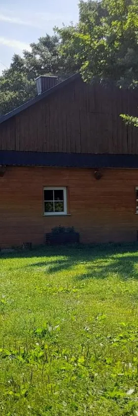 Domek Na Skraju Lasu，位于Wola Batorska的酒店