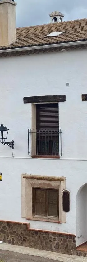 Casa Rural TorreMontero Apartamentos，位于Hornos el Viejo的酒店