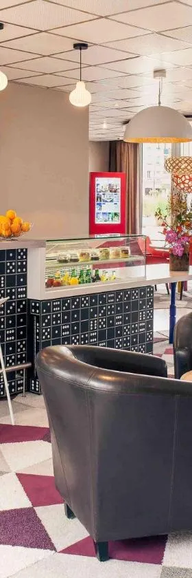 马恩河谷布西圣乔治美居酒店，位于布西圣乔治的酒店