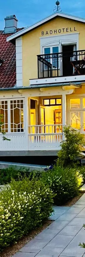 Kivikstrand Badhotell，位于奇维克的酒店