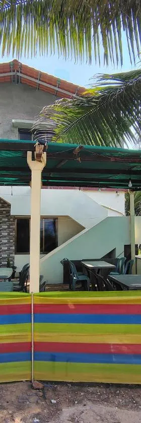 Omkar Beach Resort，位于马尔万的酒店