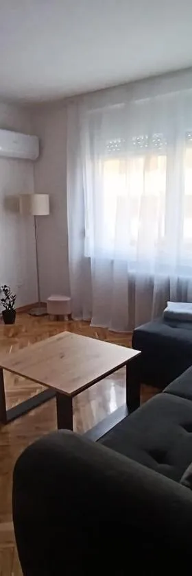 Apartman Martan，位于别洛瓦尔的酒店