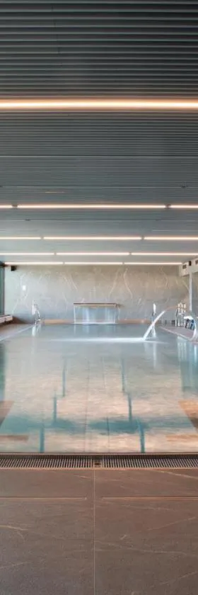 Amenity Hotel & Resort Česká Kanada，位于新比斯特日采的酒店