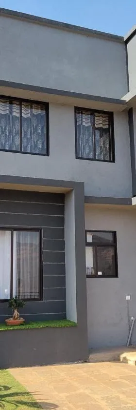 Grey Magic Villa，位于卡尔贾特的酒店