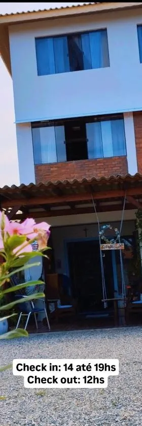 QUINTAS DA BARRA BNB a 30m da praia，位于南巴尔内阿里奥的酒店