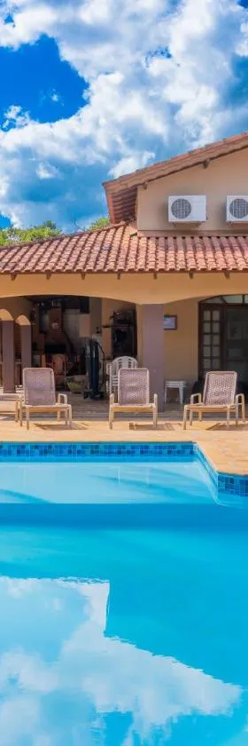 Casa de Campo I Cond Ninho Verde II，位于Pardinho的酒店