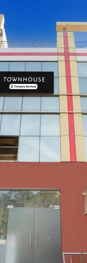 Super Townhouse Sector 4 Gurgaon，位于古尔冈的酒店