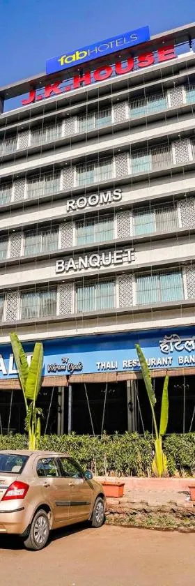 FabHotel Prime Majhali，位于纳西克的酒店