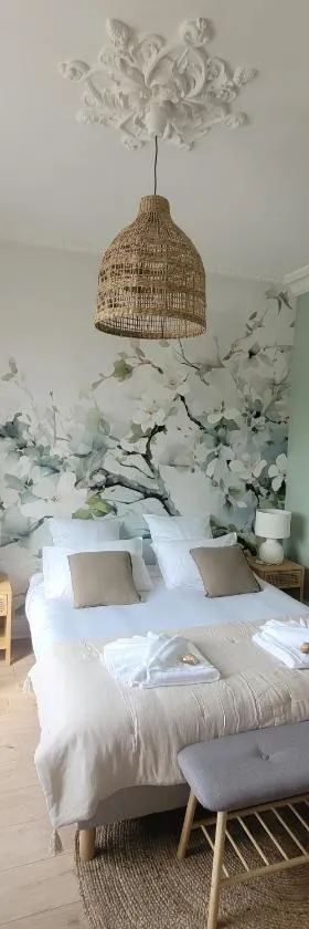 L'écrin fleuri，位于Allerey的酒店