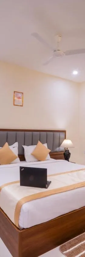 Mcity Elite Suites，位于Chengalpattu的酒店