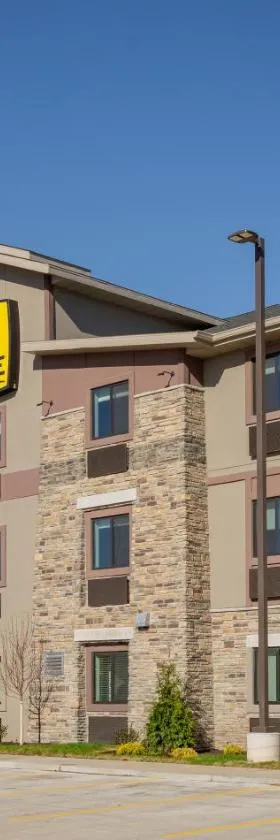 My Place Hotel-East Moline/Quad Cities, IL，位于East Moline的酒店
