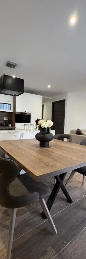 Bel Appartement 4 personnes - Grande Terrasse，位于瓦戈兰斯的酒店