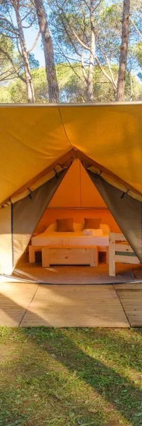 Camping Pla de la Torre，位于圣安东尼奥·德·卡隆的酒店