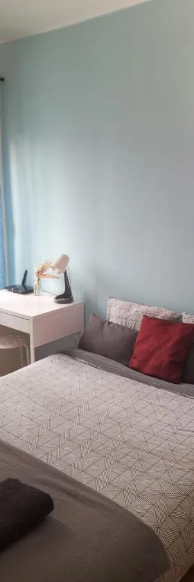 Studio Asnieres sur Seine équipé et fonctionnelle，位于阿涅勒的酒店