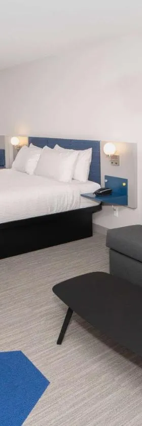 Microtel Inn & Suites by Wyndham Newark NY，位于Newark的酒店