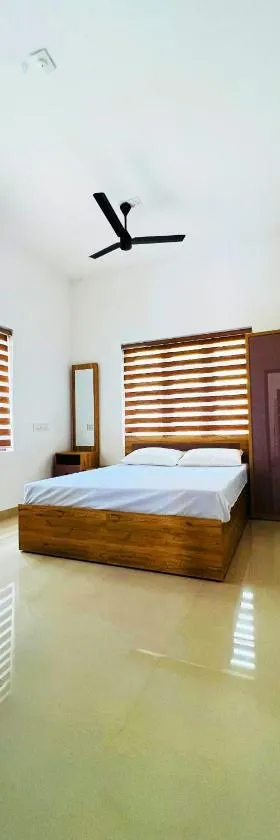 Easy Nest Residency，位于坎努尔的酒店