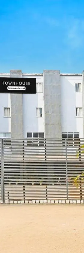 Super Townhouse Mancheswar Industrial Estate，位于布巴内什瓦尔的酒店