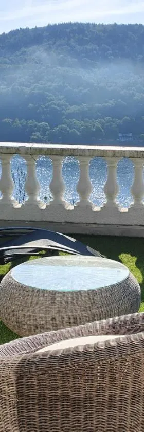 Ma villa au bord de l'eau，位于Miremont的酒店