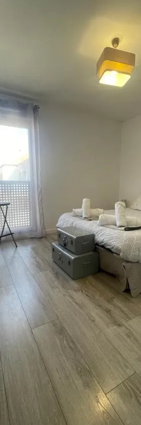 Luxury apartment near CDG & Parc Asterix，位于Vémars的酒店