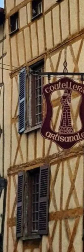 Nouveau Maison Typique，位于蒂耶尔的酒店