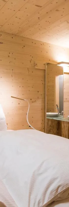 Sleepwood Hotel，位于欧本的酒店
