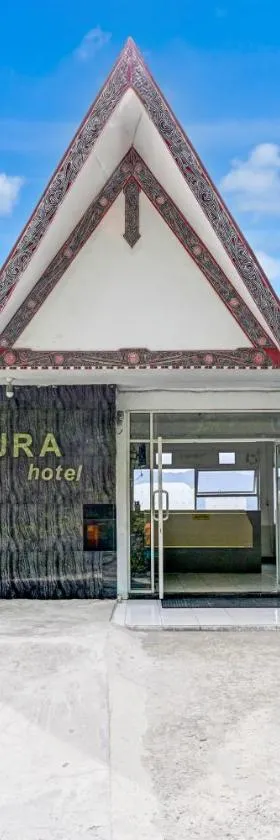 Collection O Gapura Hotel Near Parapat Penatapan Danau Toba，位于Lumbanlobu的酒店