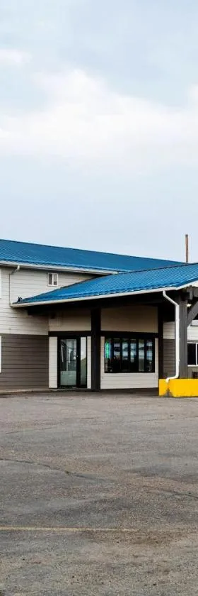 OYO Hotel Shelby MT Hwy 2 & I-15，位于谢尔比的酒店