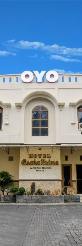 OYO 2643 Hotel Graha Prima，位于Tamperan的酒店